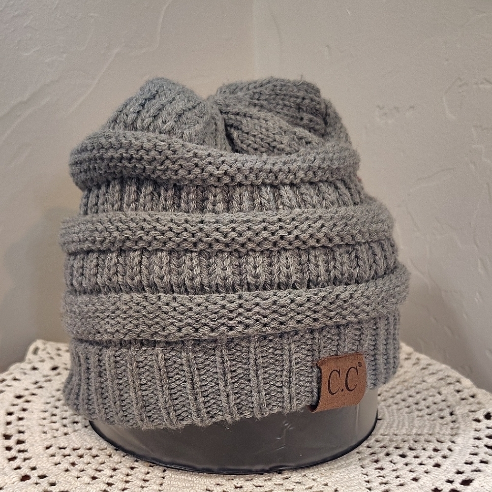 CC Boutique Gray OS Crochet Winter Beenie Hat